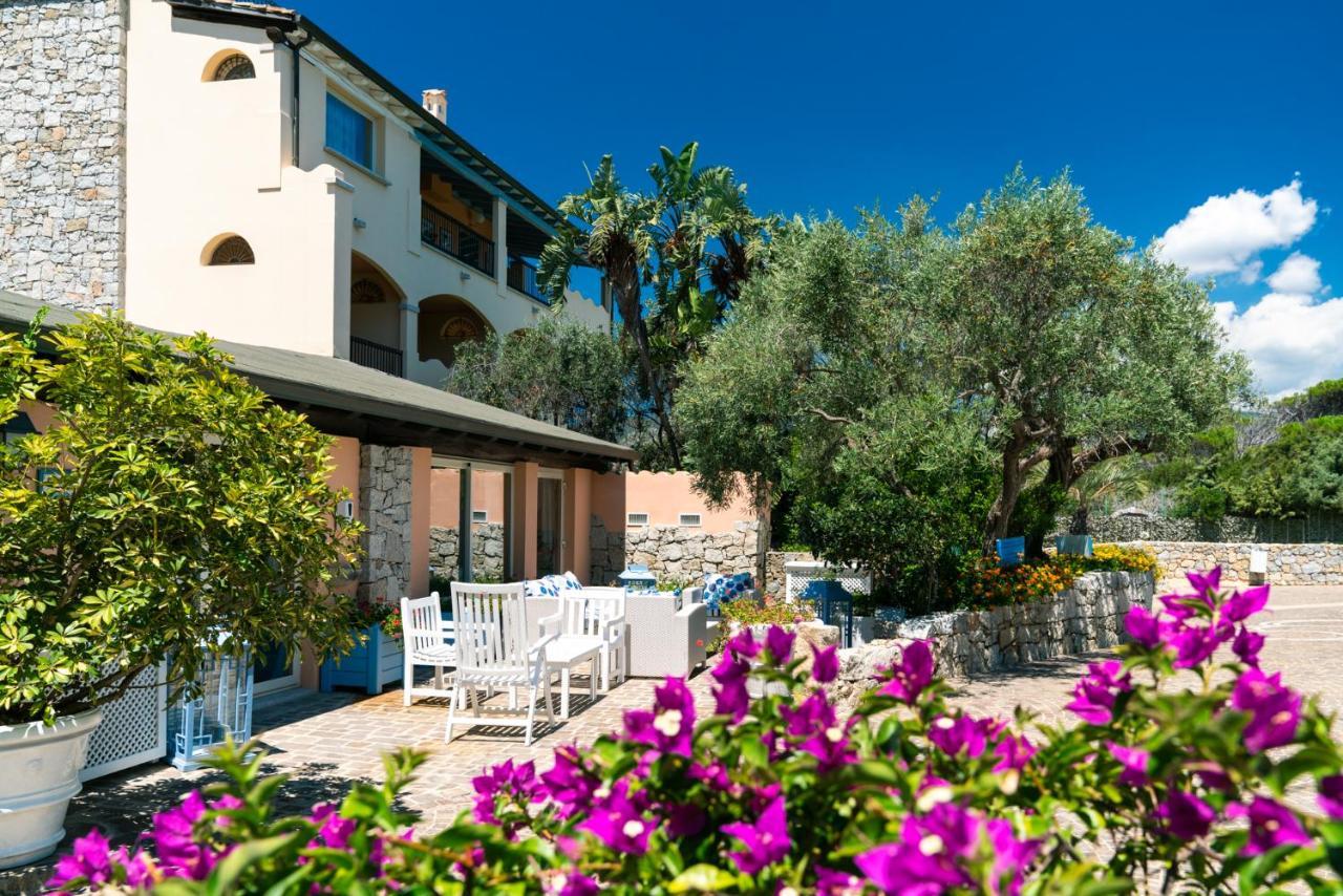 Stella Maris Hotel Villasimius Exterior photo